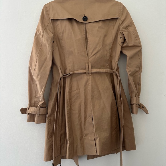 Burberry Brit trench coat - Picture 2 of 6